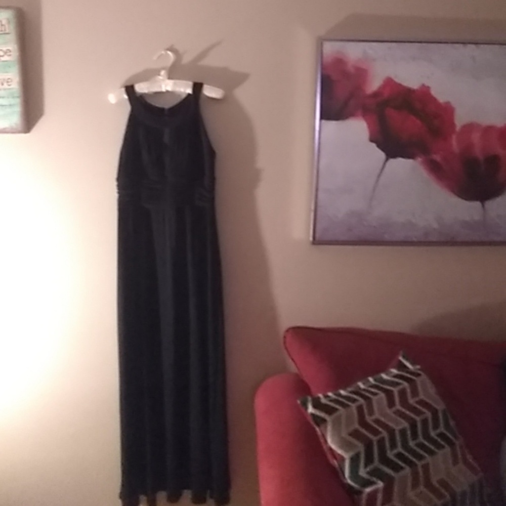 Black Long Signature Gown